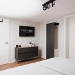 아파트 Dom Iii - Modern & Zentral Mit Kostenfreiem Parkplatz *
